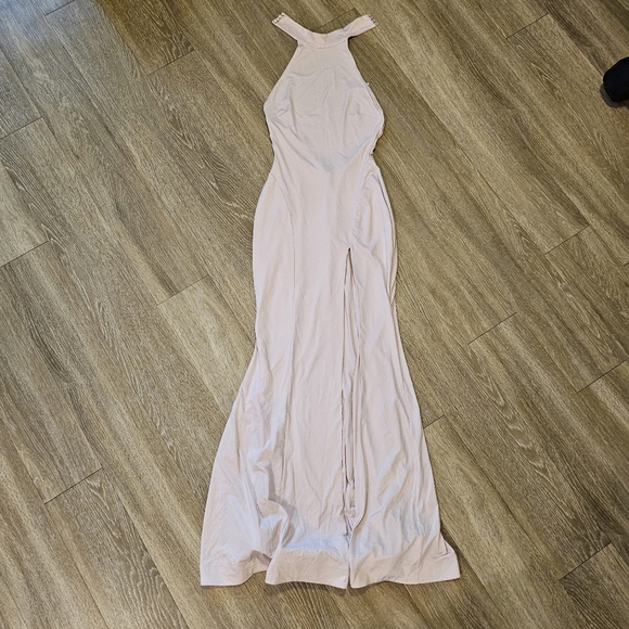 HOUSE OF CB 'Juliette' Blush Halter Maxi Gown - Picture 1 of 11